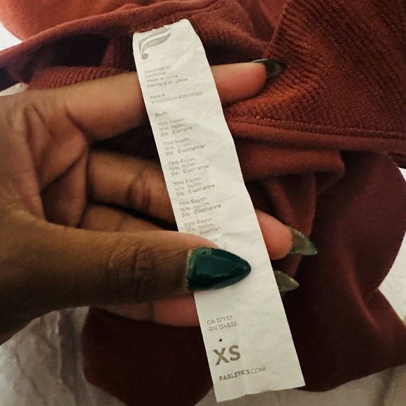 Fabletics - Picture 4 of 4